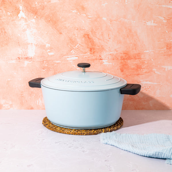 MasterClass 4pc Casserole Dish Set with Non-Stick Cast Aluminium Casserole Dish, 5L and 3x Silicone Handle Covers image 2