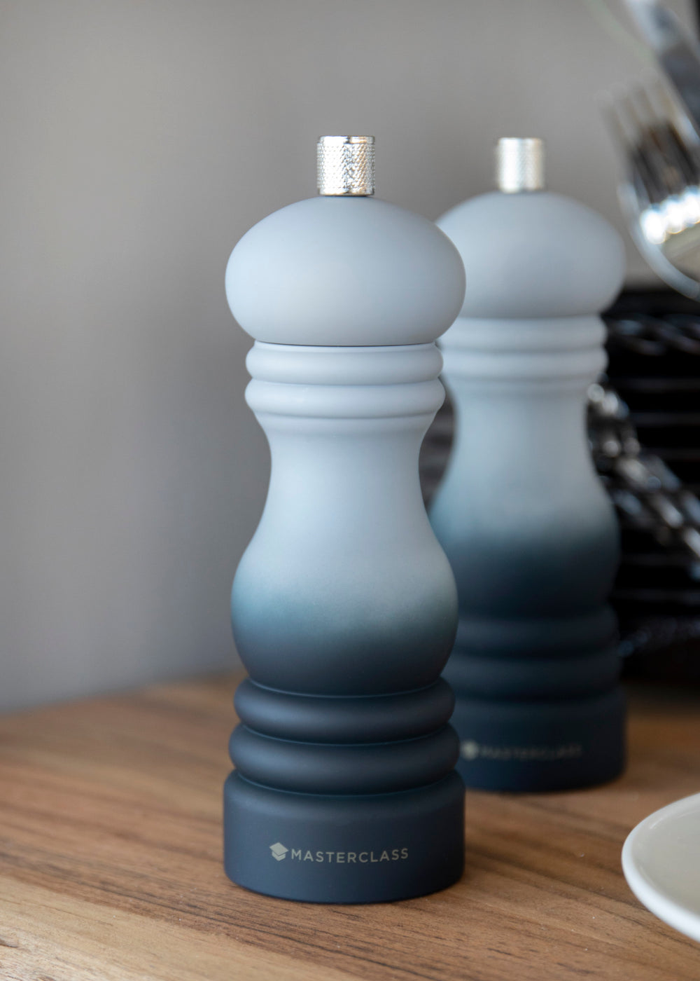 MasterClass Salt or Pepper Mill (17cm) - Grey Ombre