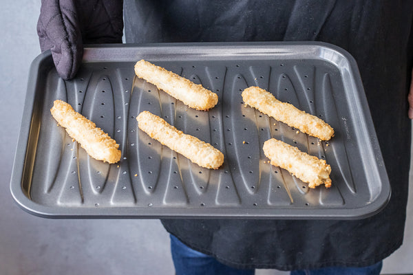 MasterClass Non-Stick Crisper Baking Tray, 39cm x 32cm image 7