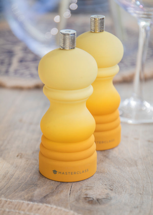 MasterClass Salt or Pepper Mill (12cm) - Mustard Ombre image 5