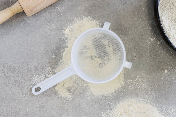 KitchenCraft Plastic 12cm Sieve image 5