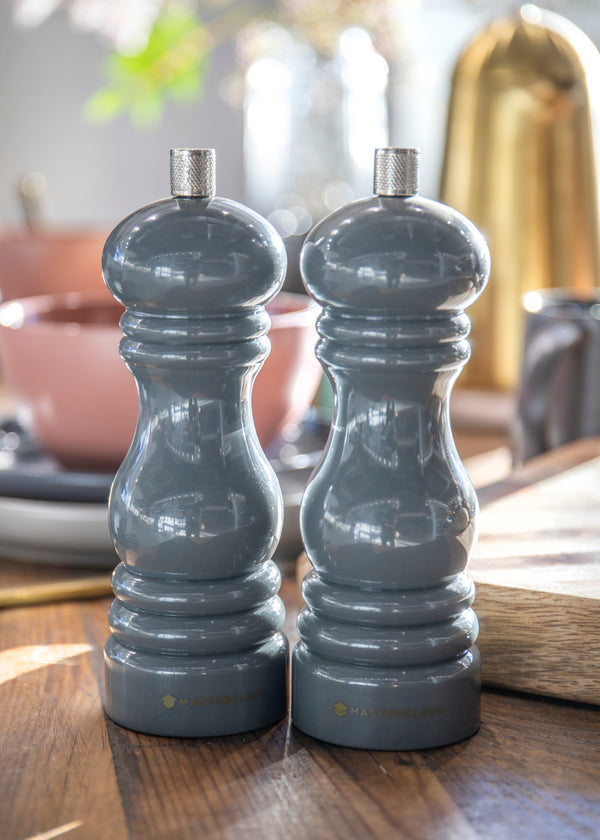 MasterClass Salt or Pepper Mill (17cm) - Dark Grey image 6
