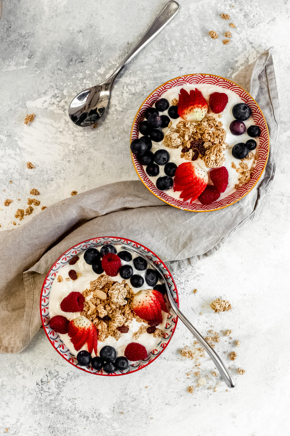 Set of 4 KitchenCraft Bright Yellow Floral Ceramic Bowls