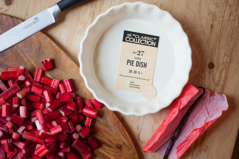 Classic Collection Medium Round Fluted Pie Dish