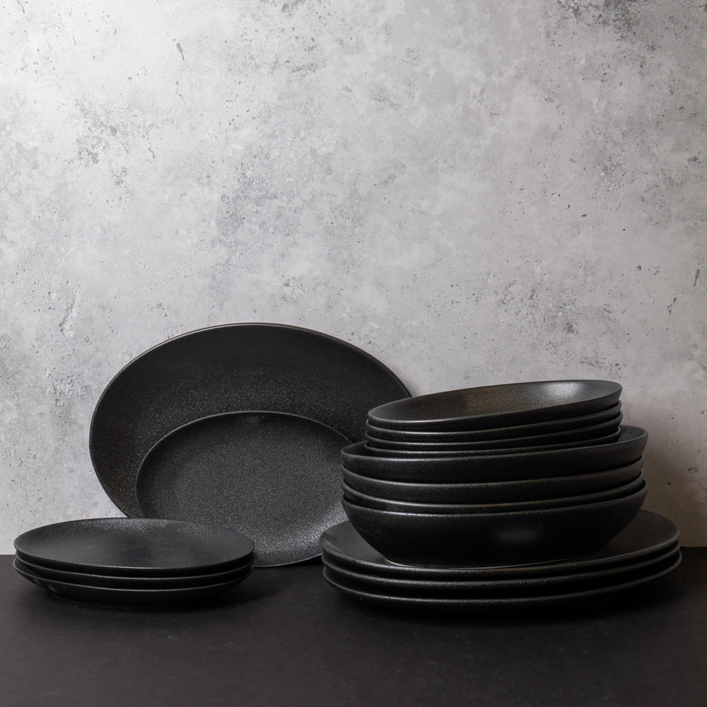 16pc Black Dinnerware Set with 4x 25cm Plates, 4x 35cm Plates, 4 x 25cm Bowls and 4x 30cm Bowls - Caviar