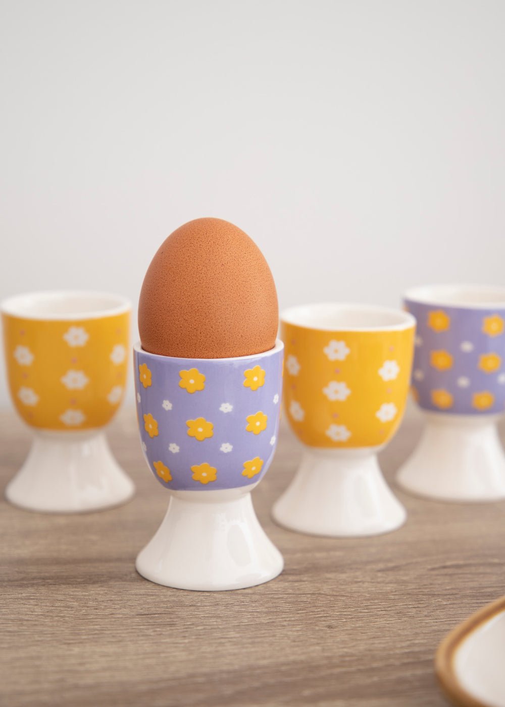 KitchenCraft Retro Floral Egg Cup Set - Porcelain, 4 Pieces