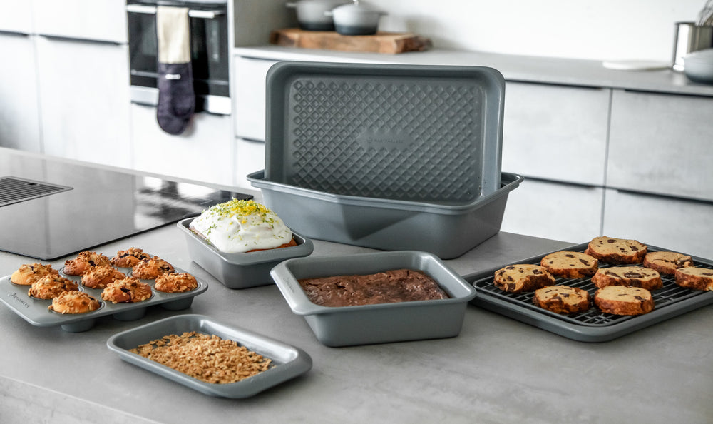 MasterClass Smart Ceramic Large Roasting Tin with Robust Non-Stick Coating, Carbon Steel - Grey