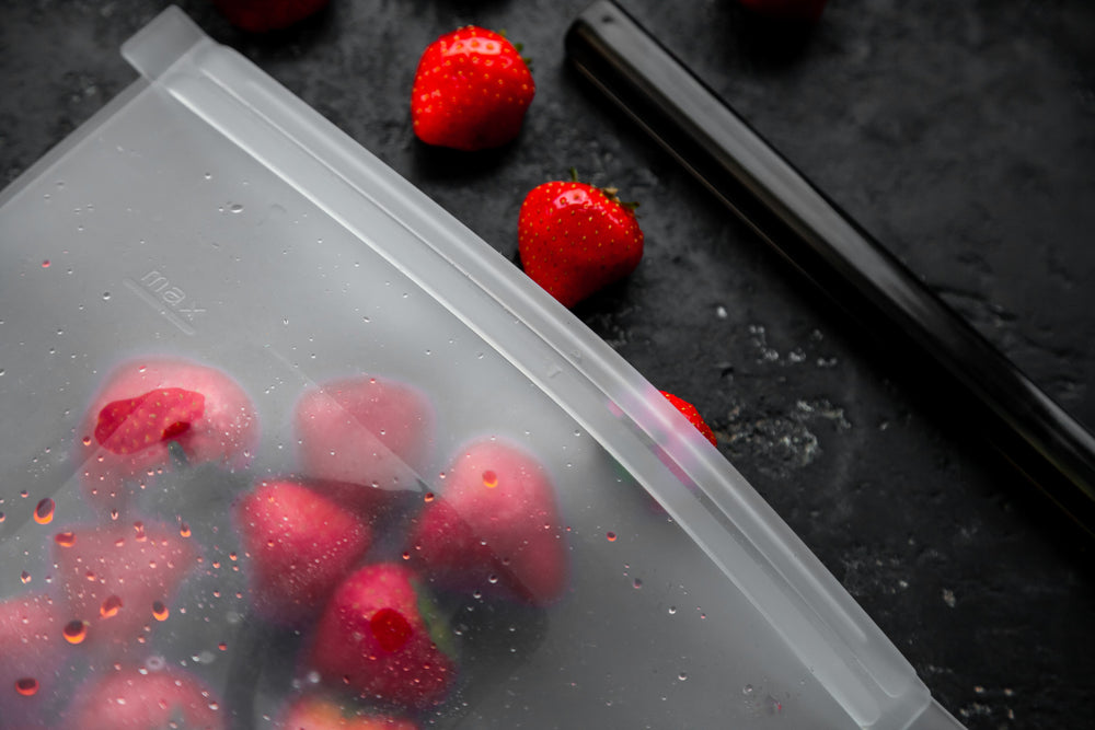 MasterClass 1-Litre Reusable Food Bag with Leakproof and Airtight Seal, BPA-Free Silicone