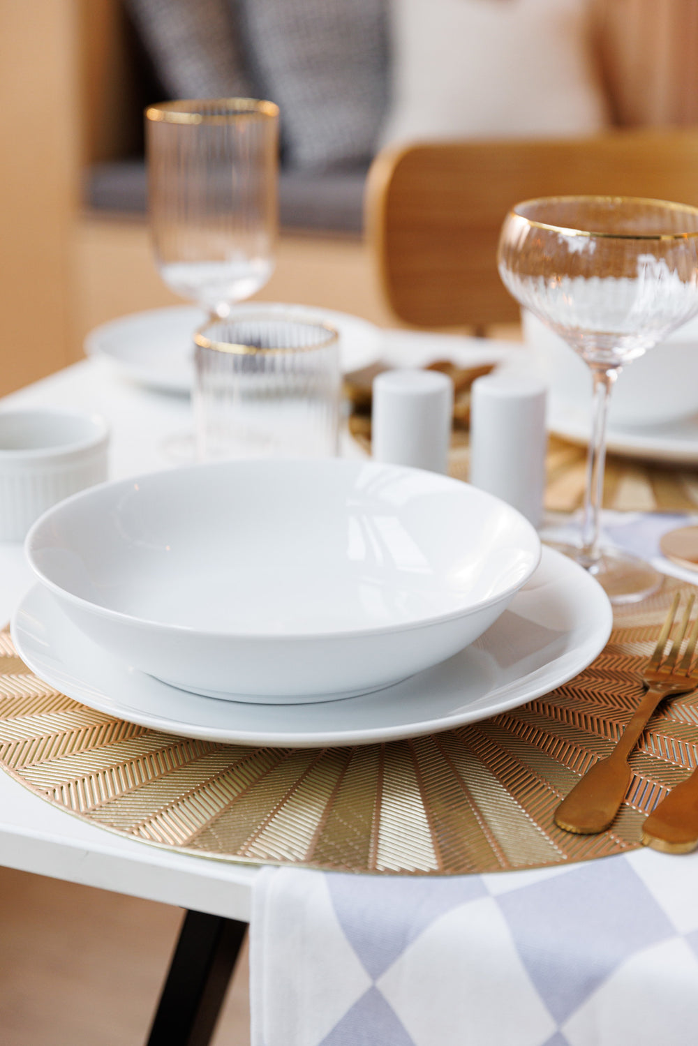 Mikasa Chalk Porcelain Pasta Bowls, Set of 4, 23cm, White