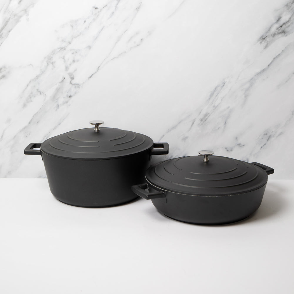 2pc Cookware Set with 2x Cast Aluminium Shallow Casserole Dishes, Black, 28cm/4 Litre, 28cm/5 Litre