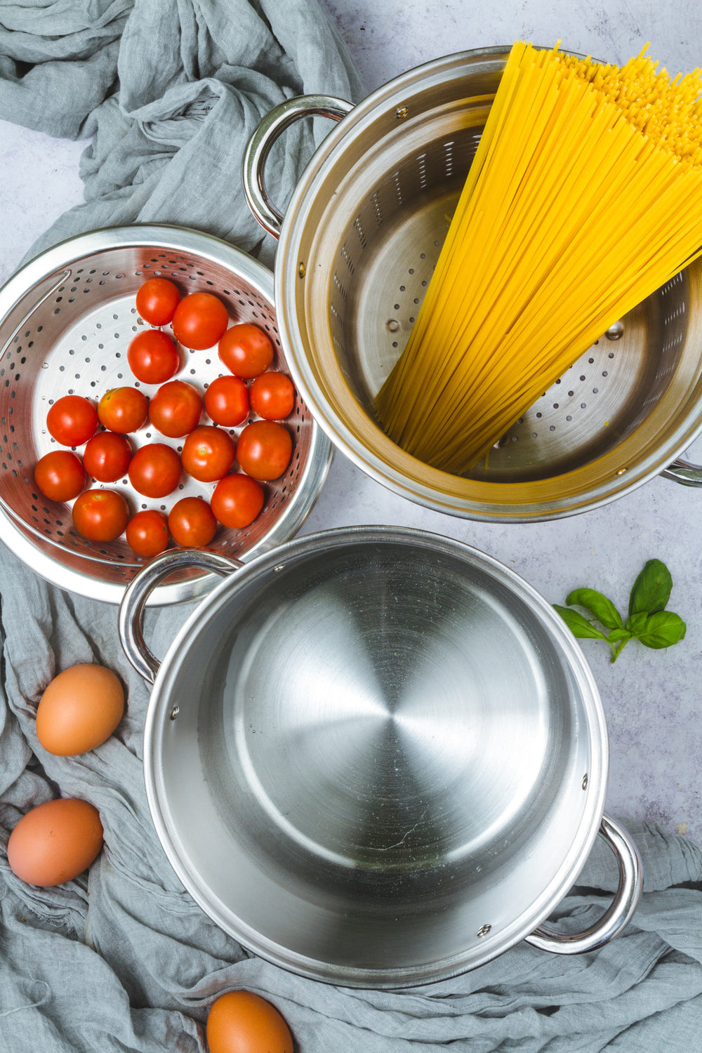 KitchenCraft World of Flavours Italian Pasta Pot with Steamer Insert