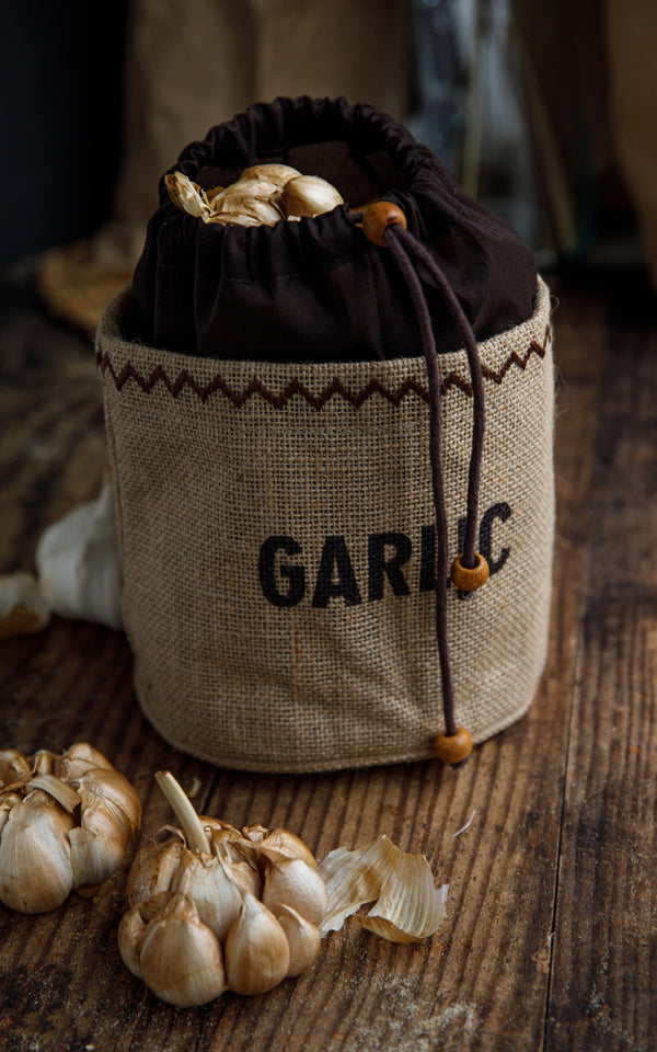 Natural Elements Hessian Garlic Storage Bag image 2