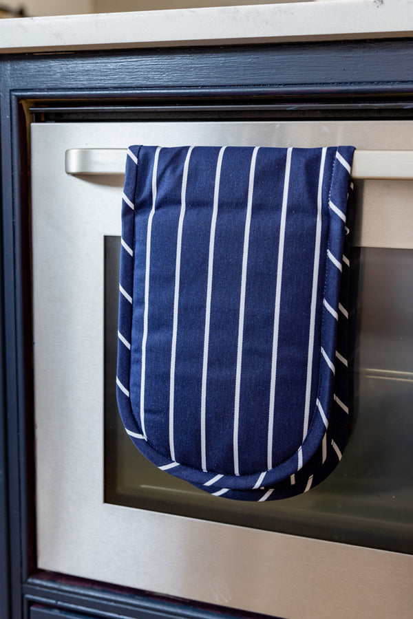 KitchenCraft Blue Butcher's Stripe Double Oven Glove image 4