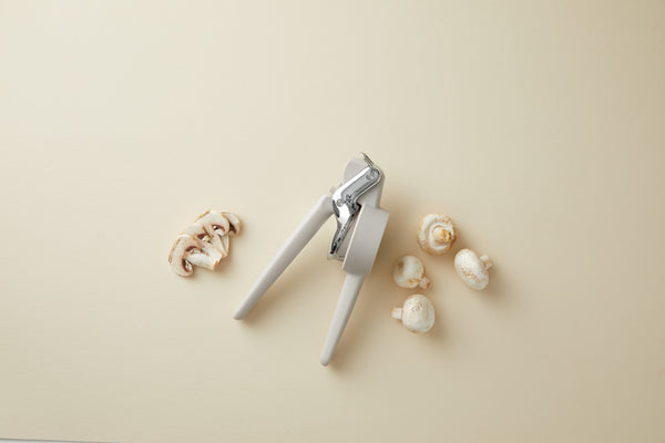 Chef'n Freshforce™ Handheld Slicer image 6