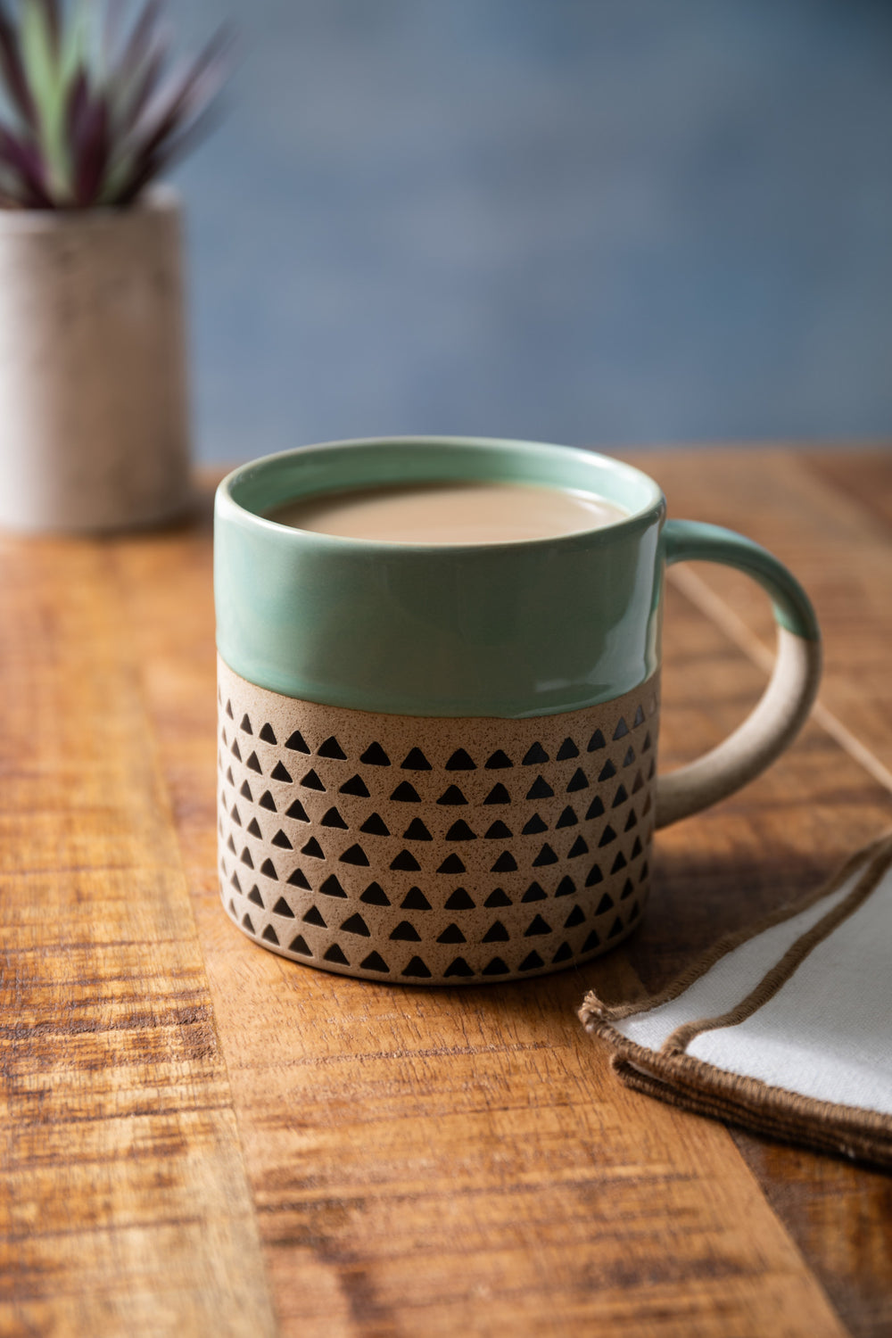 Mikasa Wax Resist Green Glaze Mug, 390ML