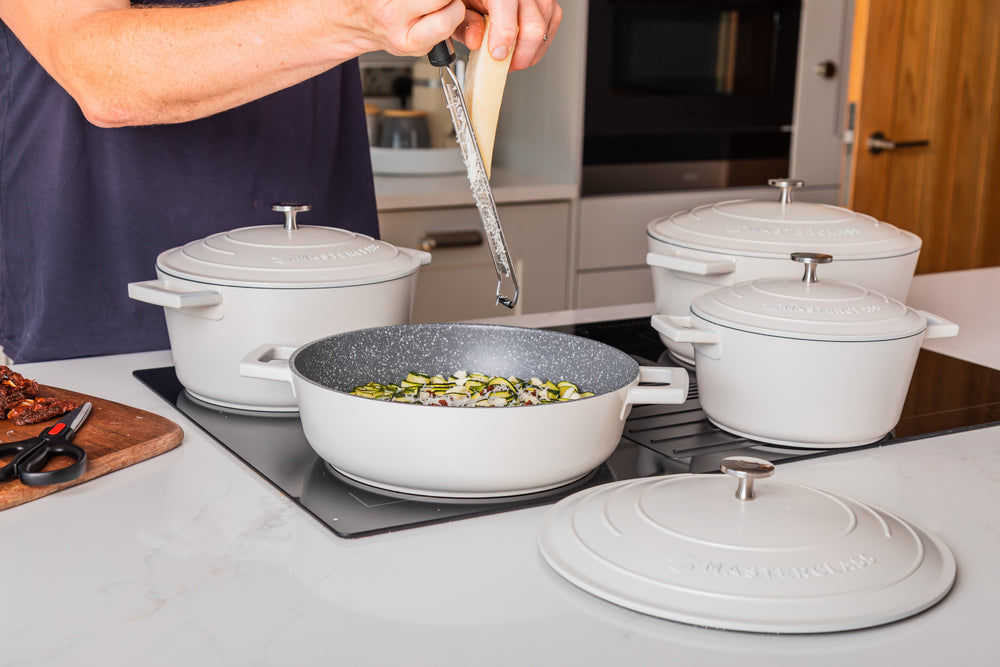 MasterClass Cream Cast Aluminium Shallow Casserole Dish, 4L