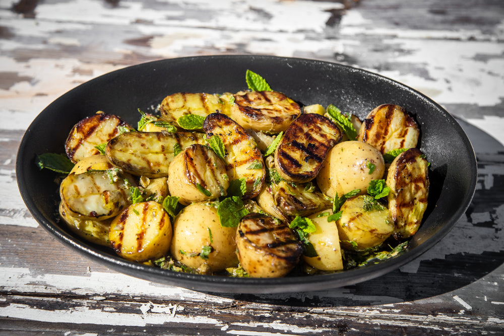 Maxwell & Williams Caviar 25cm Oval Plate