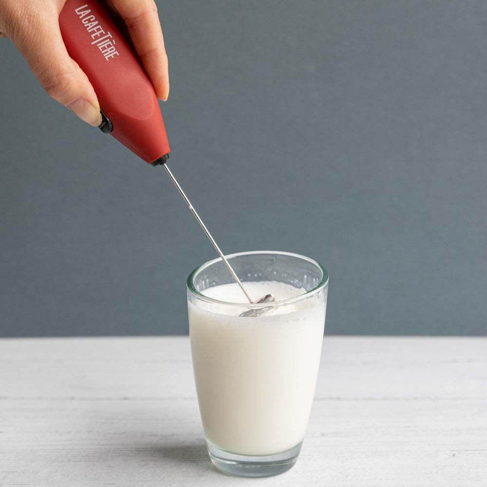La Cafetière Battery Milk Frother - Red