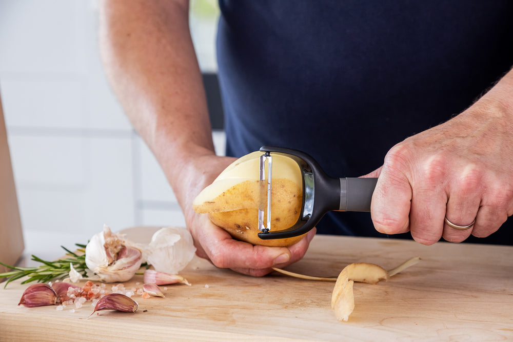 KitchenAid Soft Grip Y Peeler - Charcoal Grey