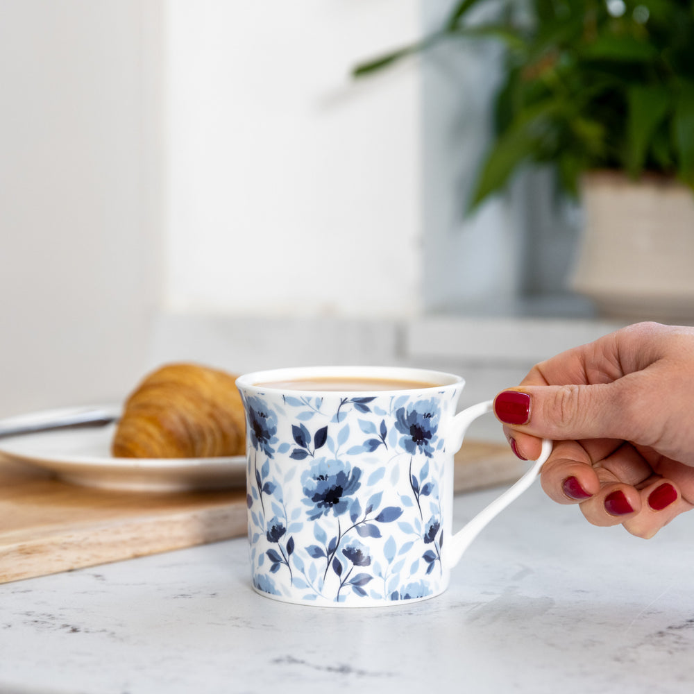 KitchenCraft Blue Rose Fluted Mug, 300ML