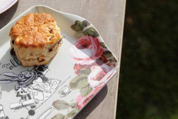 Mikasa and the V&A Alice In Wonderland Melamine Sandwich Tray, 12’’ image 7