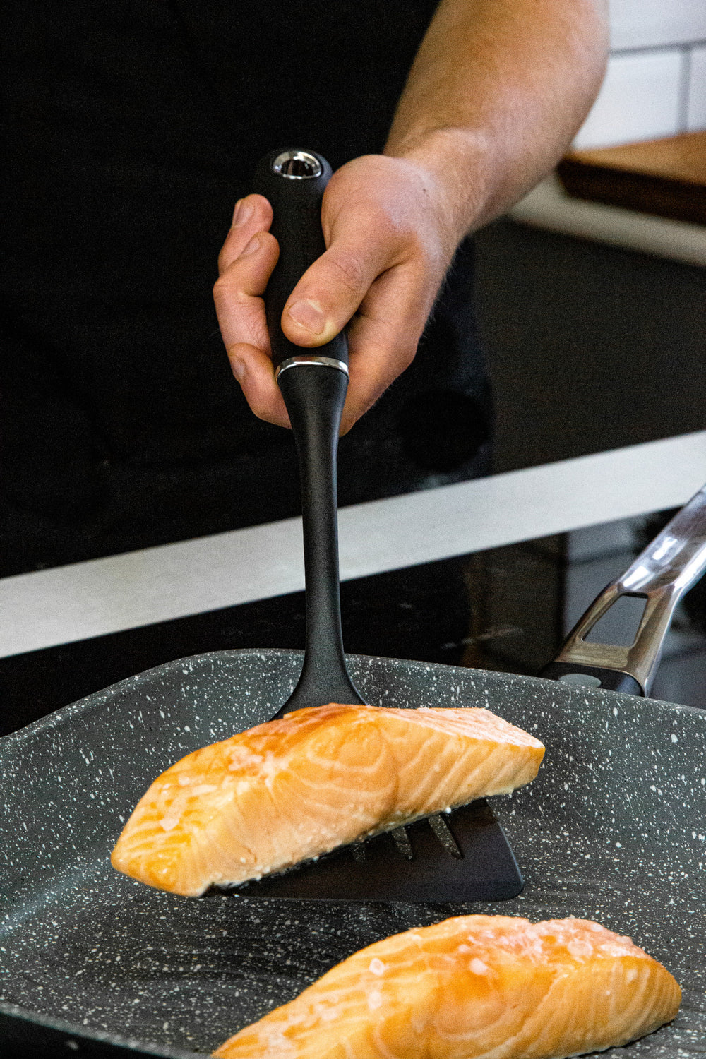 MasterClass Soft Grip Nylon Slotted Turner