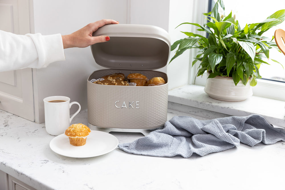 KitchenCraft Lovello Textured Latte Cream Cake Storage Tin