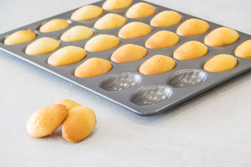 MasterClass Mini Madeleine Pan