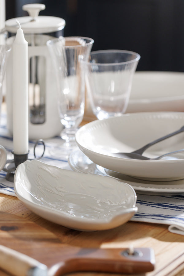 Mikasa Cranborne Large Artichoke Stoneware Serving Dish, 30.5cm, Cream image 2