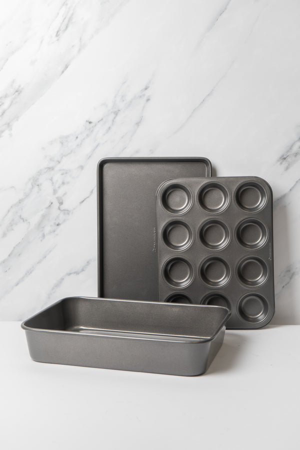 MasterClass Set of Non-Stick Large Roasting Pan, 39x28x7cm, Baking Tray 39x27x2cm, Twelve Hole Deep Baking Pan 35x27cm image 2
