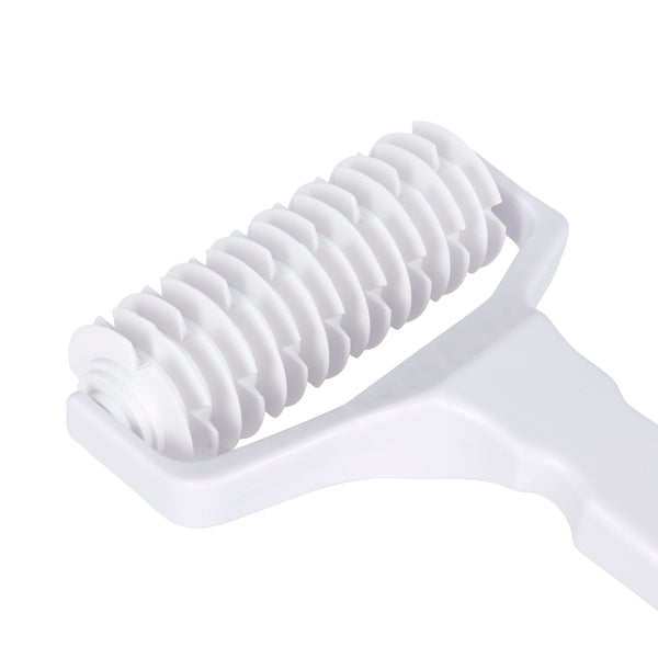 KitchenCraft White Lattice Pastry Roller image 3