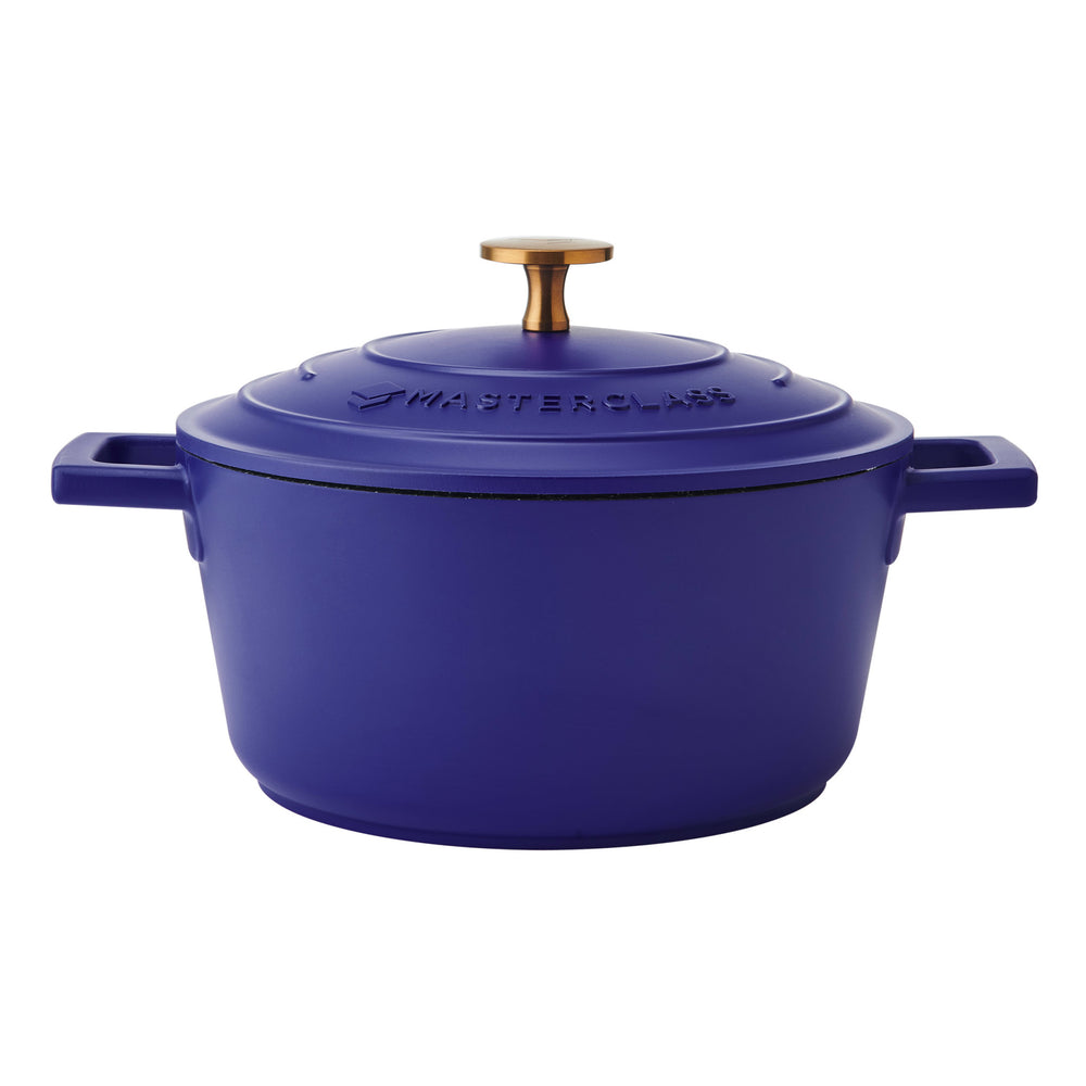 MasterClass Electric Blue Cast Aluminium Casserole Dish, 2.5L image 1