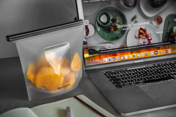 MasterClass 1.5-Litre Reusable Food Bag with Leakproof and Airtight Seal, BPA-Free Silicone image 5