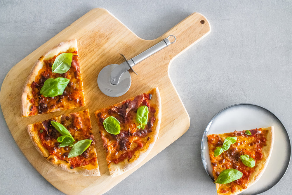 KitchenCraft Oval Handled Professional Stainless Steel Pizza Cutter