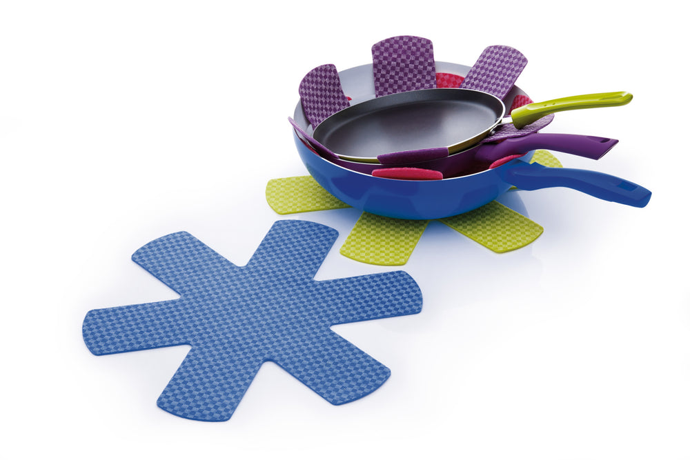 Colourworks Set of Four Non-Slip Pan Protectors