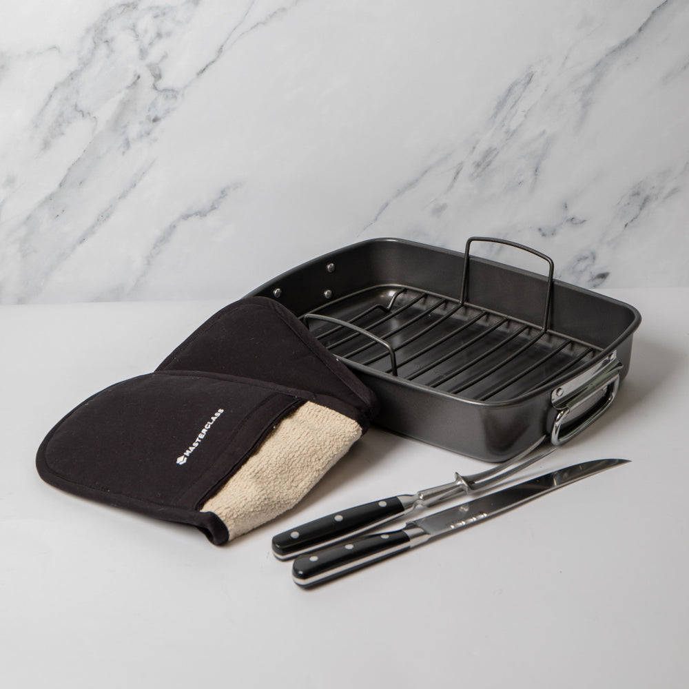 4pc Roasting Set with Non-Stick Roasting Tin & Rack, Carving Fork & Carving Knife and Deluxe Double Oven Gloves