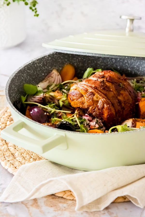 MasterClass Mint Green Cast Aluminium Shallow Casserole Dish, 4L image 2