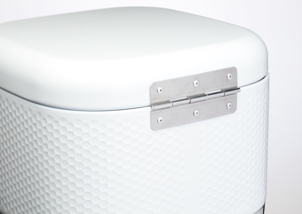 Lovello Textured Steel Cake Tin - Ice White