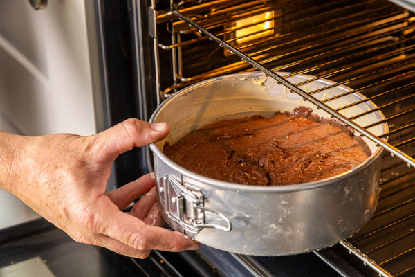 MasterClass Recycled Aluminium Springform Cake Tin, 20cm image 7