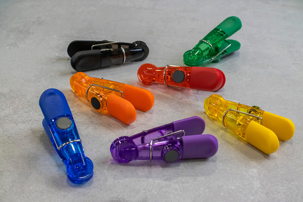 KitchenCraft Pack of Seven Assorted Magnetic Bag Clips image 5