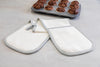KitchenCraft Heavy Duty Oven Gloves With Bound Edge image 5