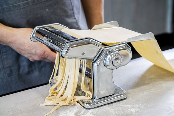 Imperia Italian Double Cutter Pasta Machine image 4