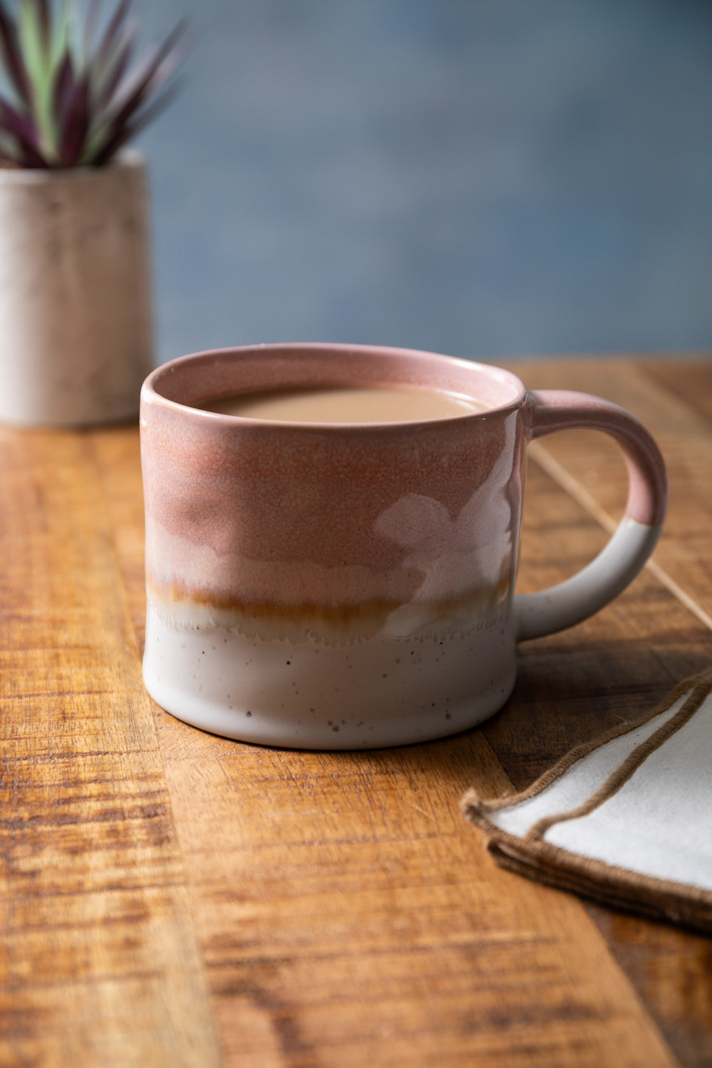 Mikasa Pink Reactive Glaze Mug, 450ML