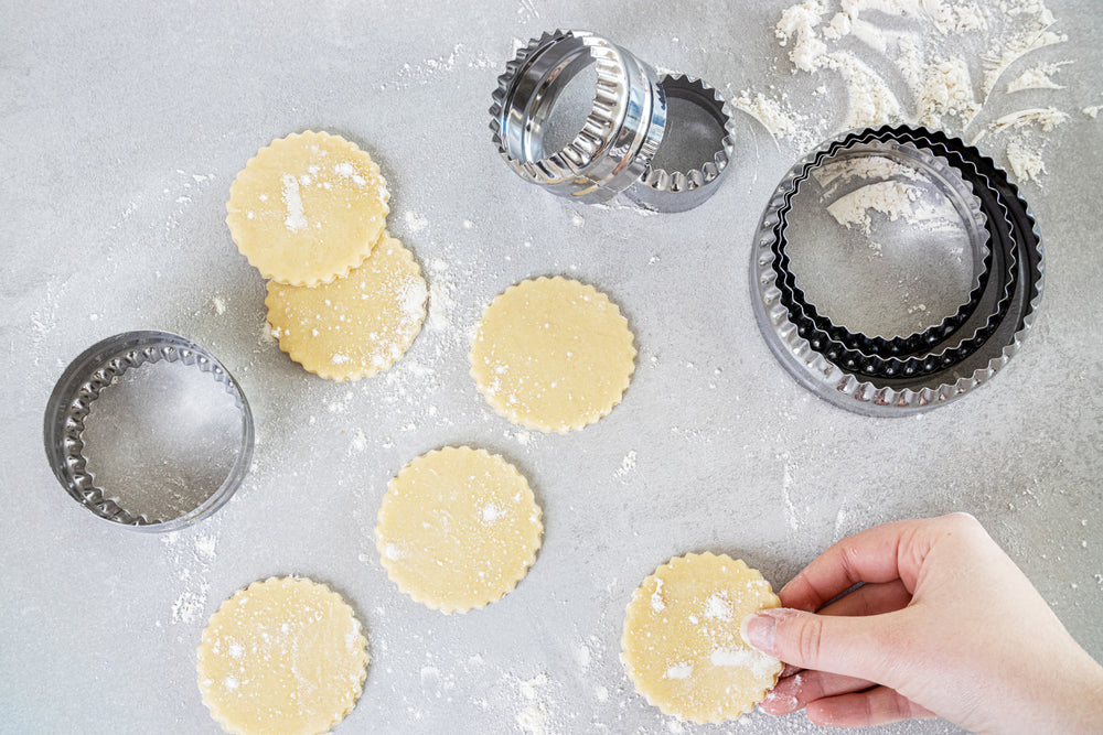 KitchenCraft Set of Six Double Edged Biscuit / Pastry Cutters