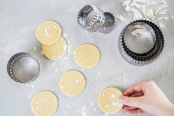 KitchenCraft Set of Six Double Edged Biscuit / Pastry Cutters image 5