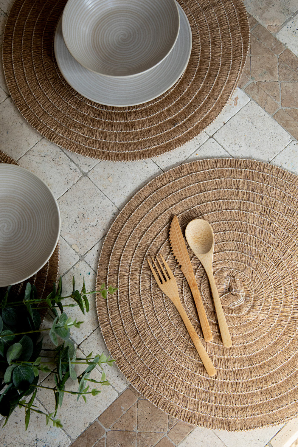 Creative Tops Set of 4 Jute Placemats, Natural Hessian Round Table Mats, 38cm