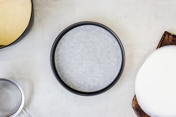 KitchenCraft Round 20cm Siliconised Baking Papers image 5