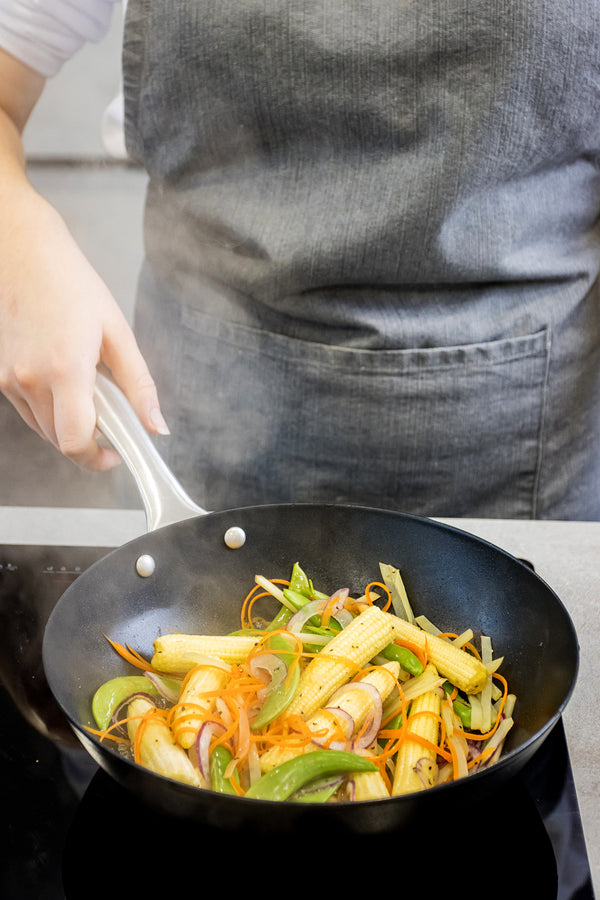 MasterClass Induction-Ready Wok, 24.5cm image 4