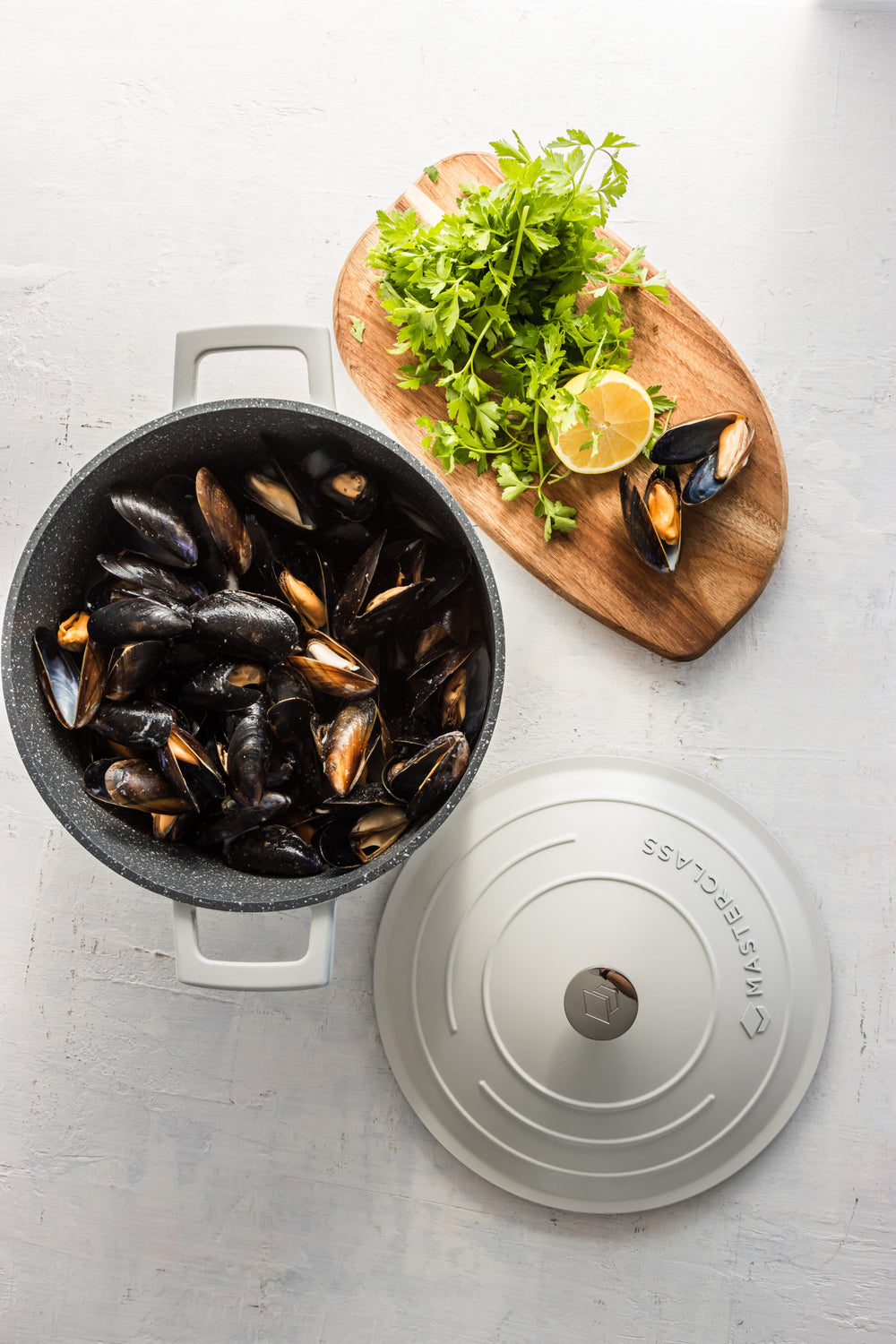 MasterClass Cream Cast Aluminium Casserole Dish, 4L