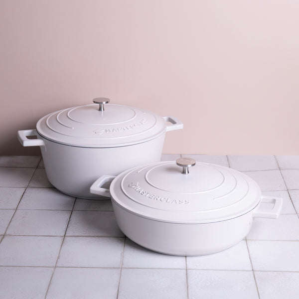 MasterClass 2pc Non-Stick Casserole Dish Set with 5L Cast Aluminium Casserole Dish and 4L Shallow Casserole Dish image 2